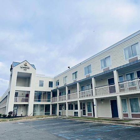 Quality Inn Ньюарк Экстерьер фото