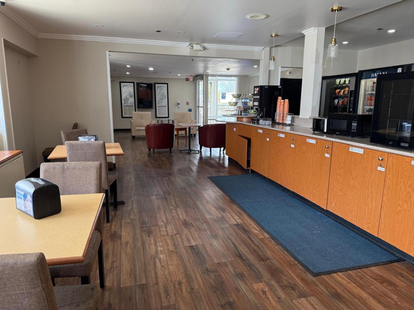 Quality Inn Ньюарк Экстерьер фото