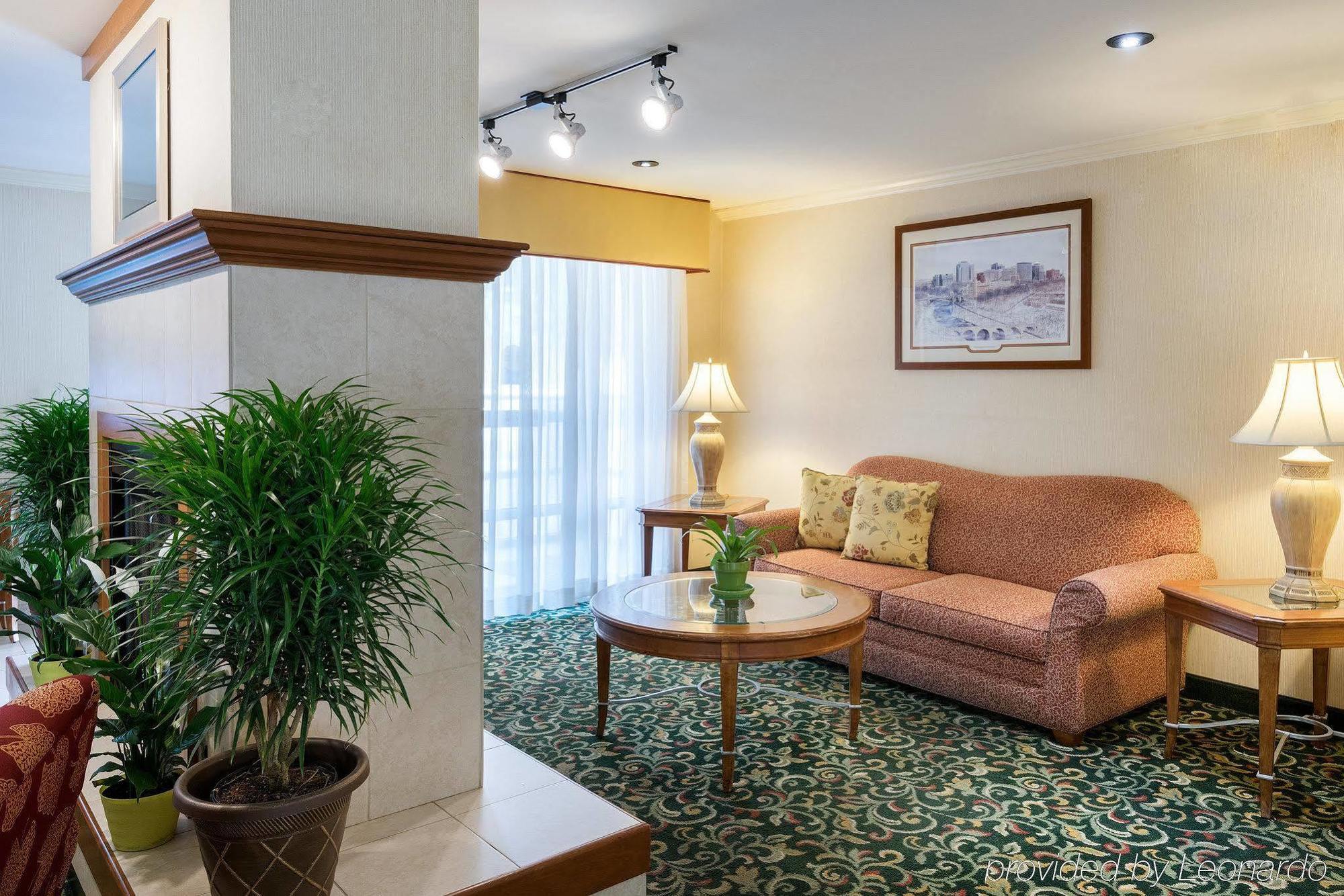 Quality Inn Ньюарк Экстерьер фото