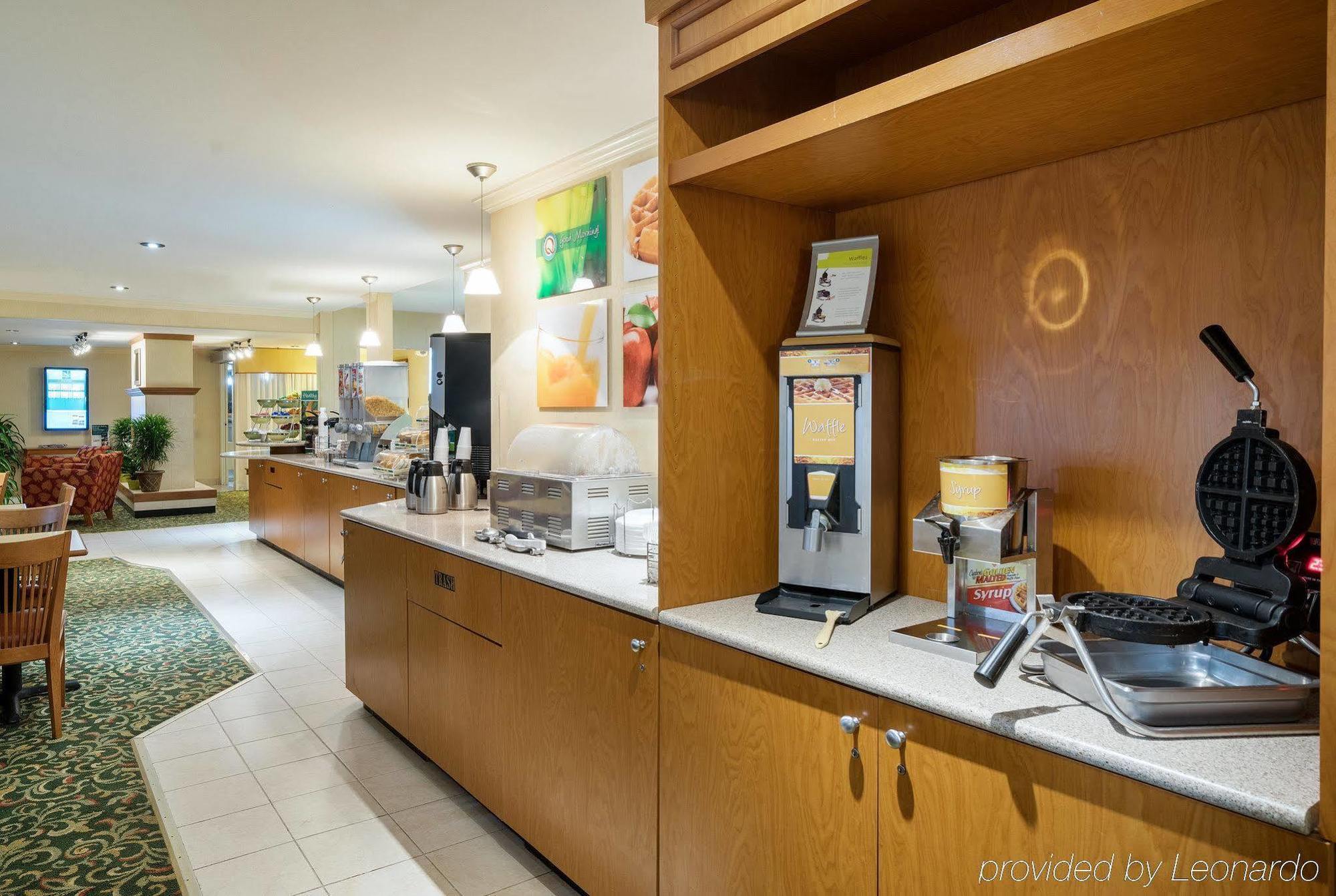 Quality Inn Ньюарк Экстерьер фото
