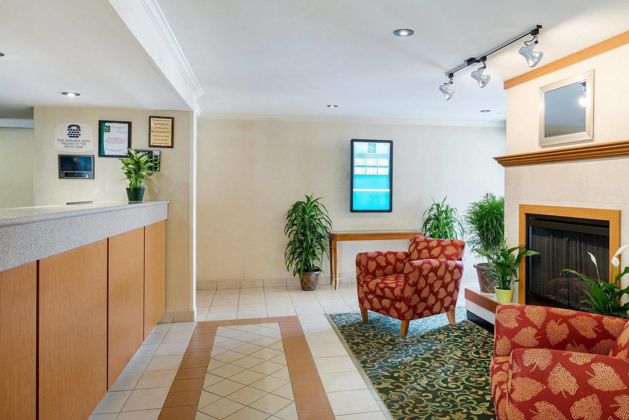 Quality Inn Ньюарк Экстерьер фото