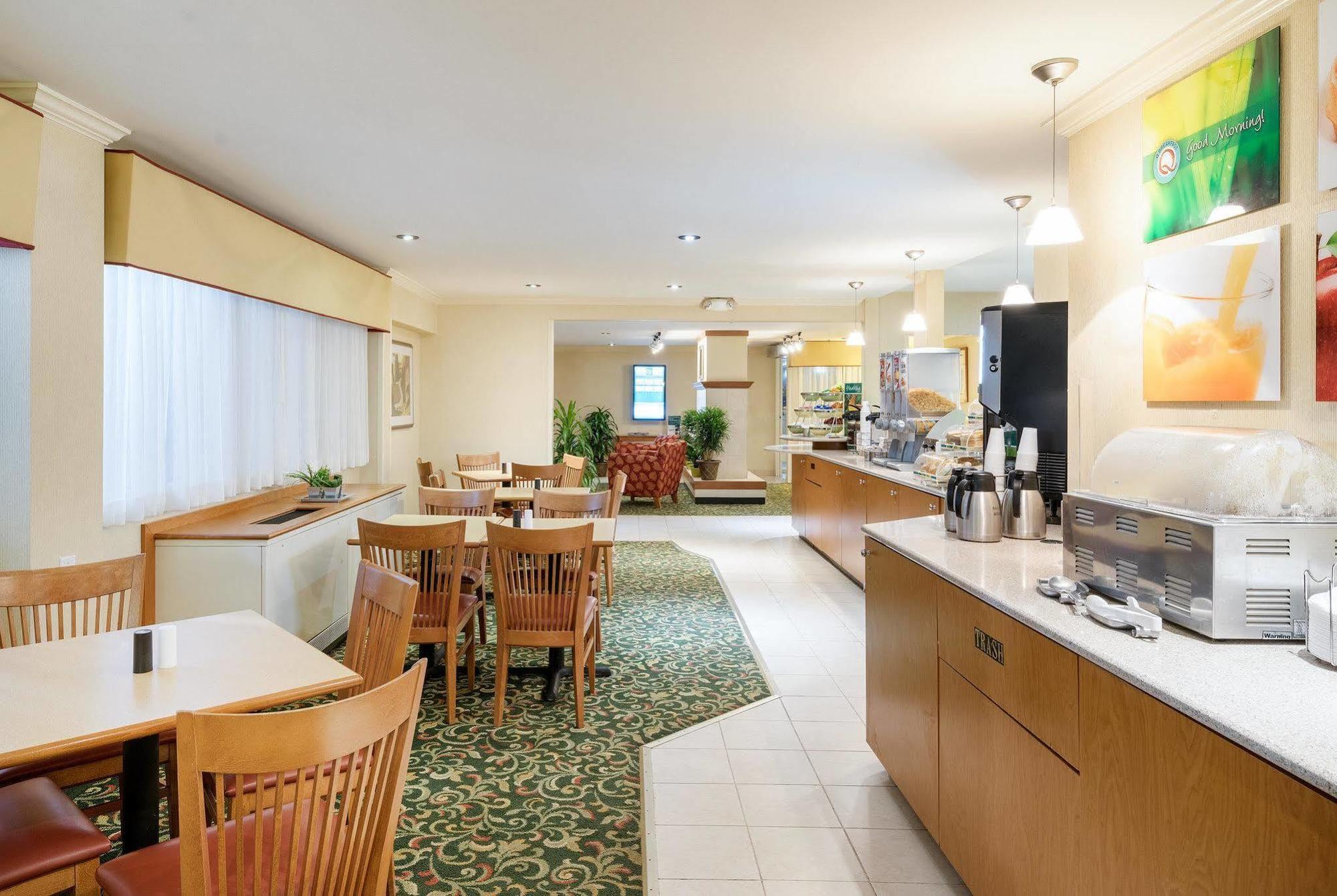 Quality Inn Ньюарк Экстерьер фото